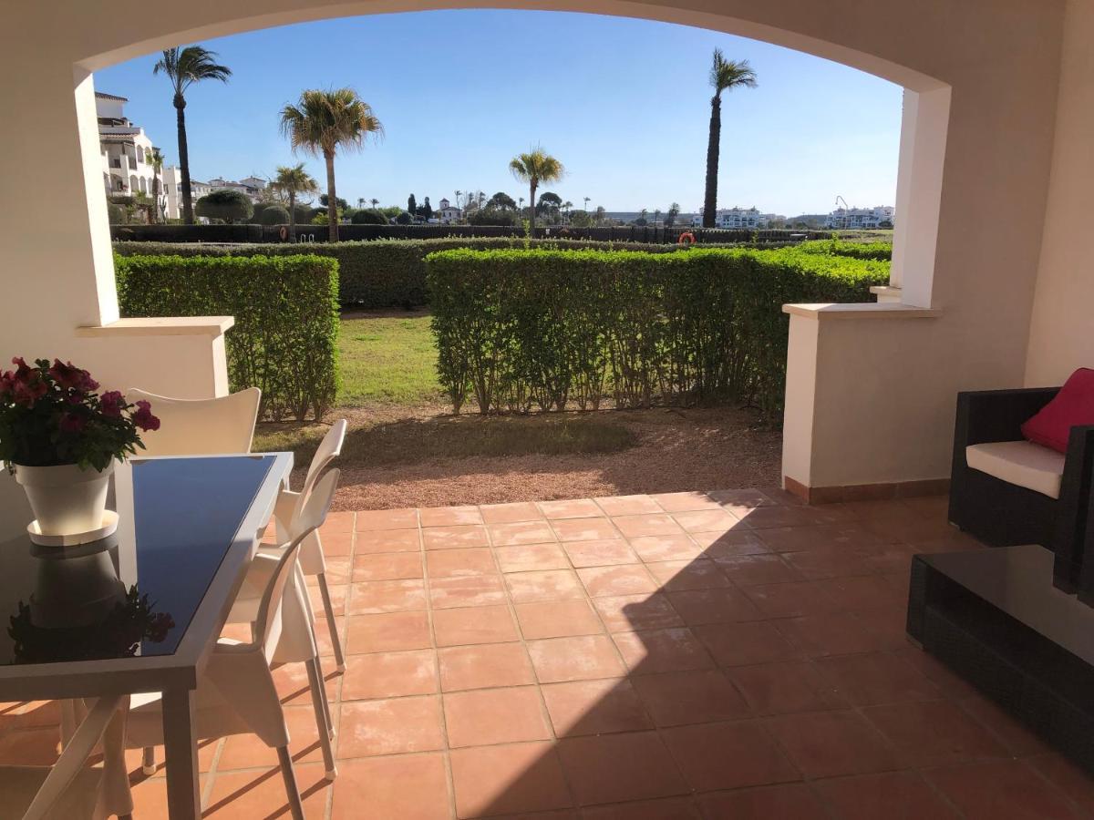 Villa Life . Precioso Bajo Frente Piscina Sucina Bagian luar foto