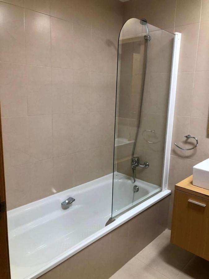 Villa Life . Precioso Bajo Frente Piscina Sucina Bagian luar foto